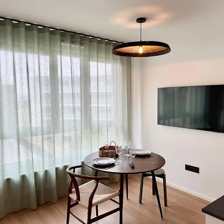 Apartment We Live Sharies - B203 *
